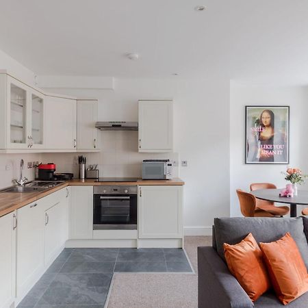 The Sensual Breeze - Fitzrovia - Frankie Says Apartment London Bagian luar foto